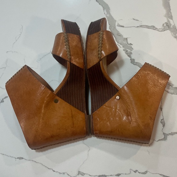 Trask Brown Leather Riki Wedge Sandal Anthropologie  - Size 8 - Picture 2 of 11
